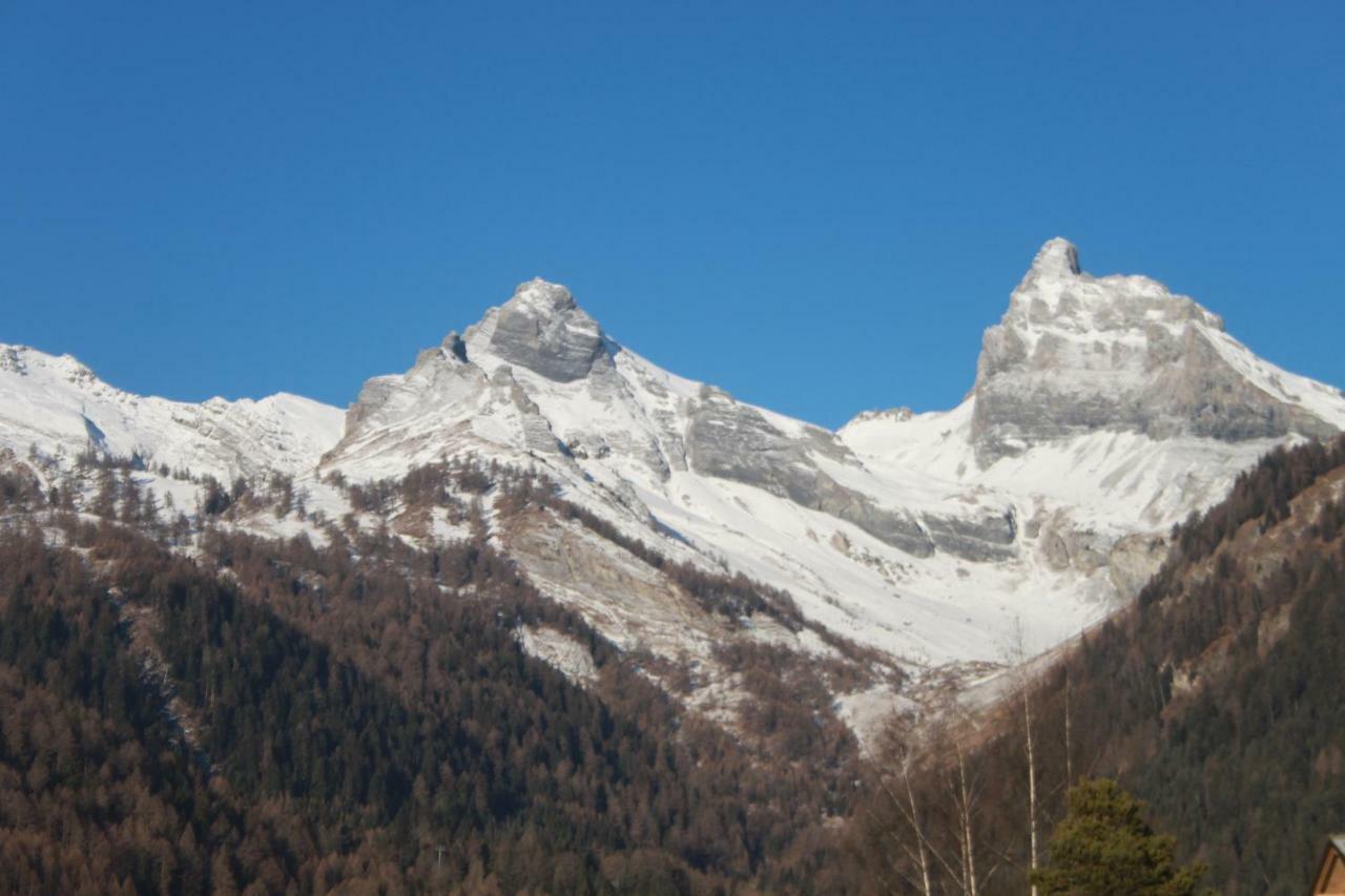 Appartement Dans Le Centre Thermal Les Sources Ovronnaz Luaran gambar